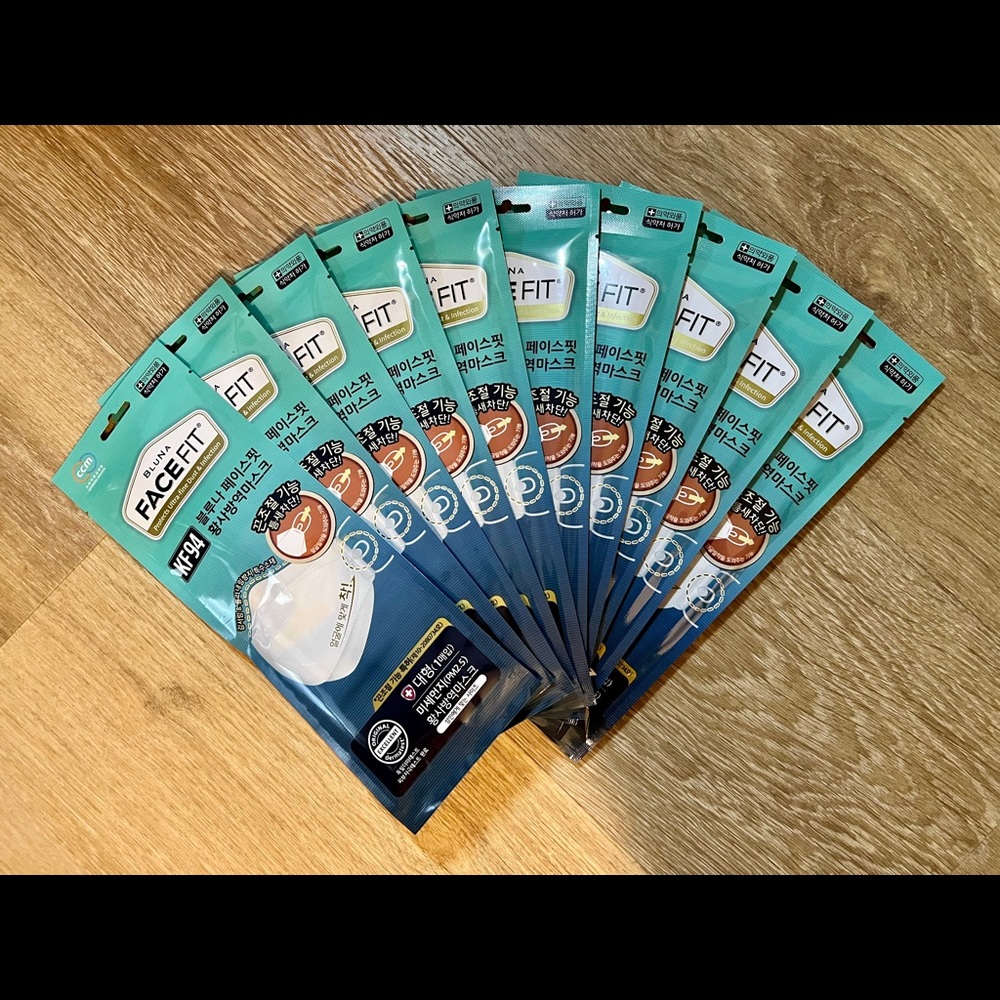 Adult BLUNA White Face Mask